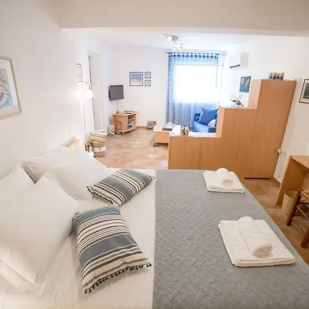 Agiazi Poros Summer House Γαλατάς