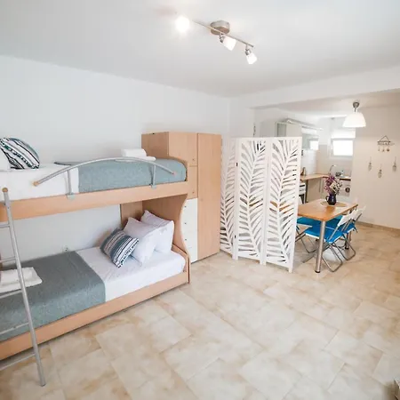 Agiazi Poros Summer House *