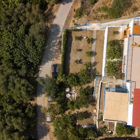 Апартаменты Agiazi Poros Summer House *