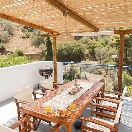 Agiazi Poros Summer House Apartment