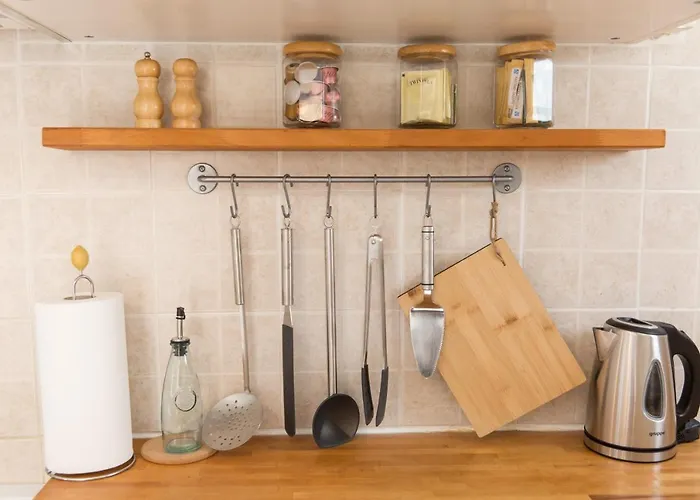 Agiazi Poros Summer House Апартаменты *